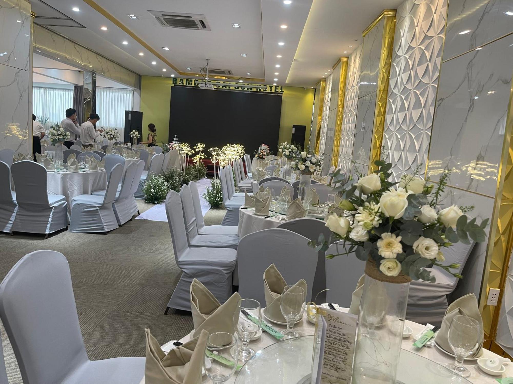 Khach San Bamboo Sai Gon Hotel Хошимин Екстериор снимка