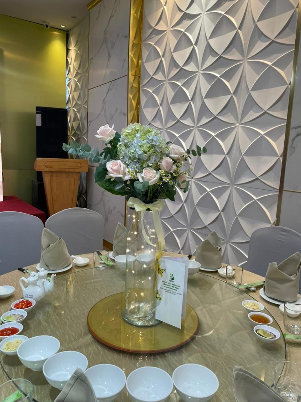 Khach San Bamboo Sai Gon Hotel Хошимин Екстериор снимка